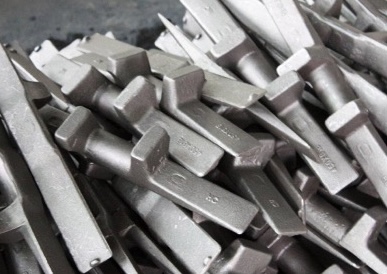 Forged metal core lugs